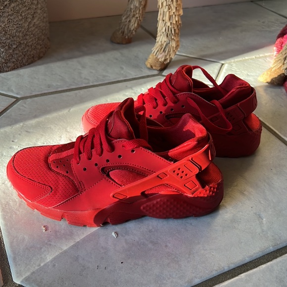Nike ‘Huarache Run' Sneaker - Picture 7 of 16